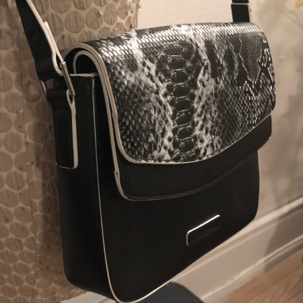 Vera Bradley Black Crossbody Purse